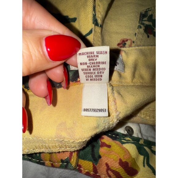 Mudd Floral Yellow Denim Shorts Lace Trim Size 7 Y2K Western Sexy Boho feminine - Picture 6 of 7